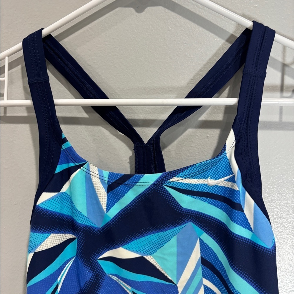 Nike Womens One Piece Bathing Suit Geometric Pattern Criss Cross Back Women’s 10 - Picture 5 of 5